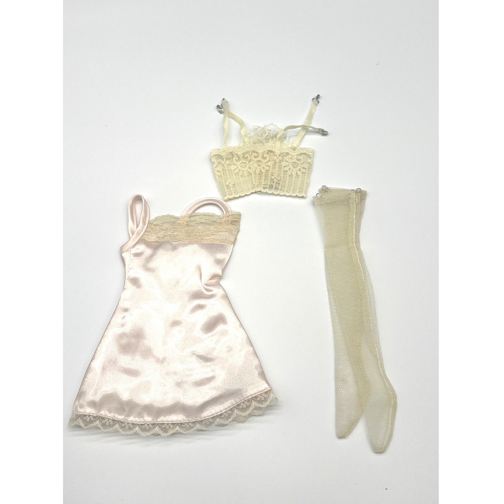 Tonner Chicago Basic Roxie Hart Outfit Only